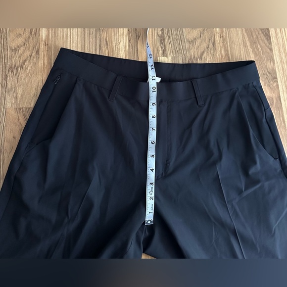 Fabletics The Only Pants Classic Fit Men’s Business Casual Black Size 34x32 - Picture 15 of 16